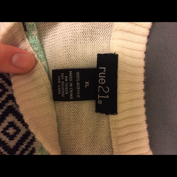 Sweater - Picture 2 of 3